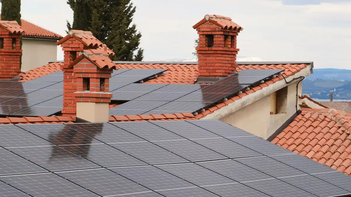 Instalação de energia solar residencial em Uberlândia MG com módulos Tier 1
